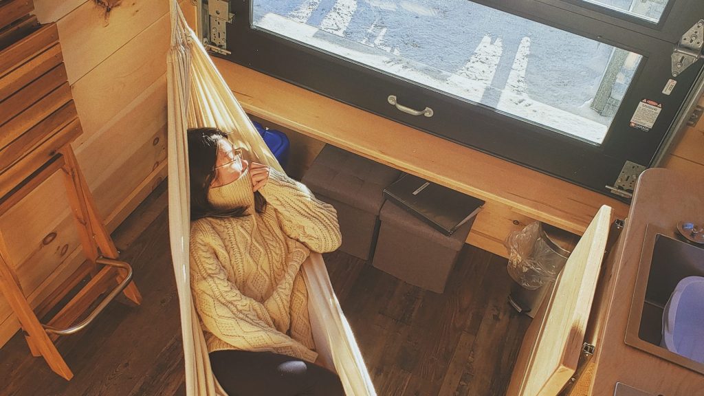 Dear SAD Girlies: Here’s How We’re Getting Through Winter Together